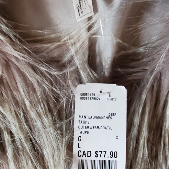 Faux fur jacket - Picture 3 of 4